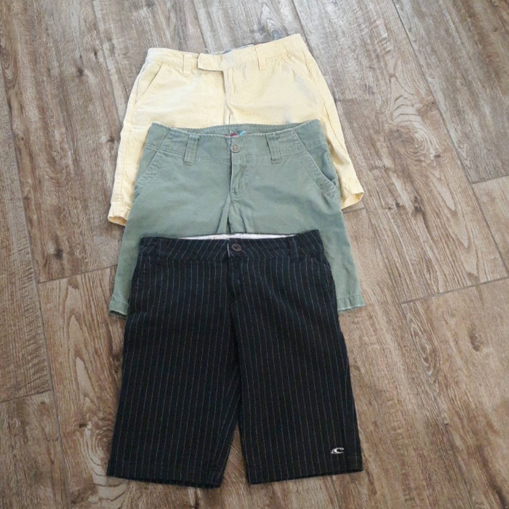 3 O'Neill Size 1 Bermuda Shorts Long